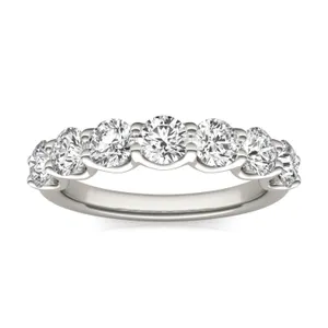 Round Brilliant Bold Sette Anniversary Band image, 
