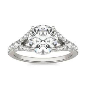Round Brilliant Duet Engagement Ring image, 