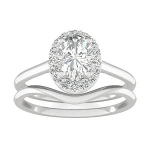 Oval Signature Halo Bridal Set image, 