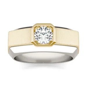 Round Brilliant Euro Square Signature Ring image, 