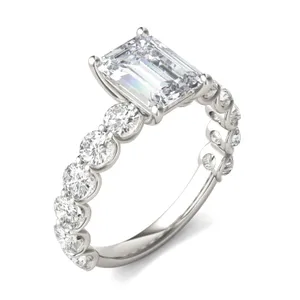 Emerald Wren Engagement Ring image, 